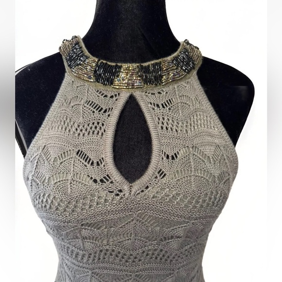 Bebe Crochet Maxi Dress XS Green Long Halter Mermaid Beads Elegant Resort Cruise - Picture 4 of 10